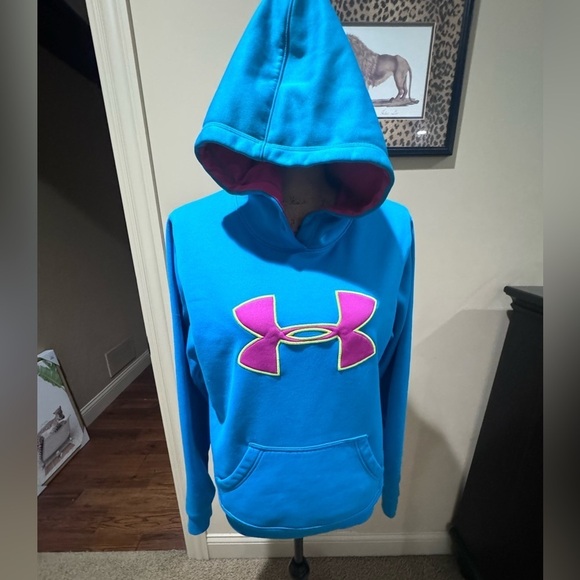 Good used condition under armour sweatshirt.  Sz m - Picture 2 of 9
